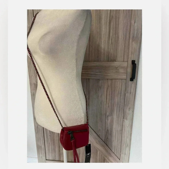 NWT Aimee Kestenberg Down under Crossbody Wine Red Small Compact Leather Chain - Picture 7 of 8